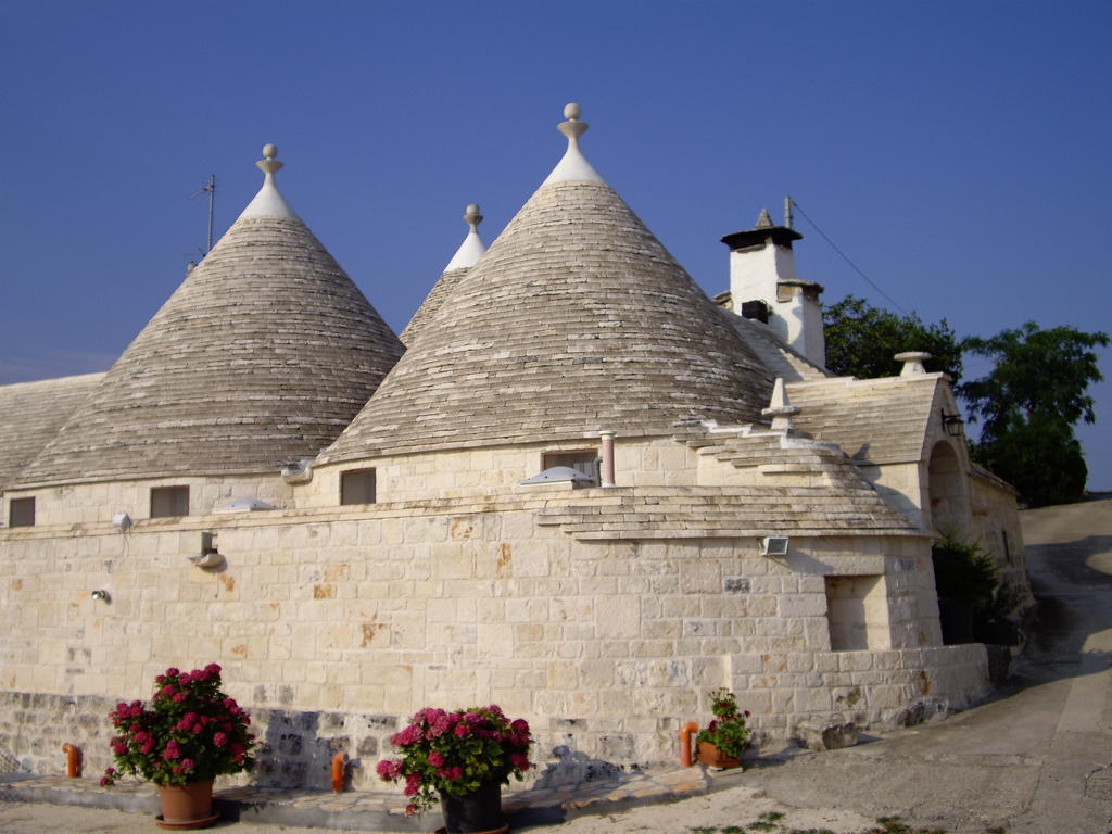 Trulli Convertini Locorotondo Exterior photo