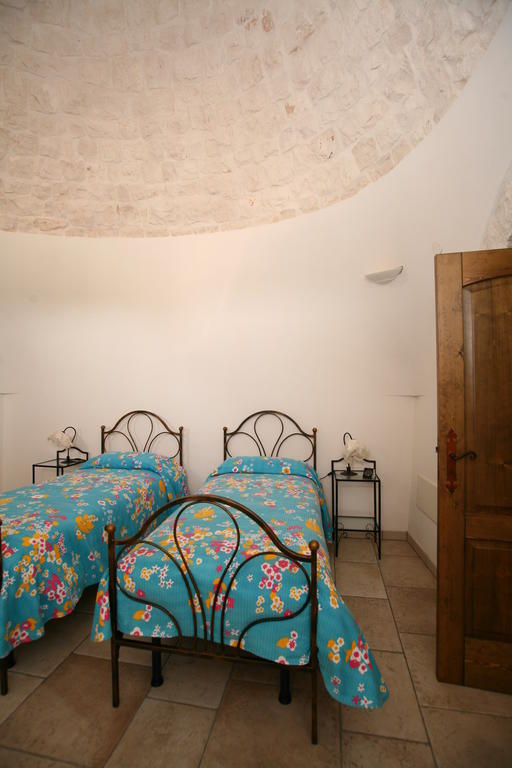 Trulli Convertini Locorotondo Exterior photo